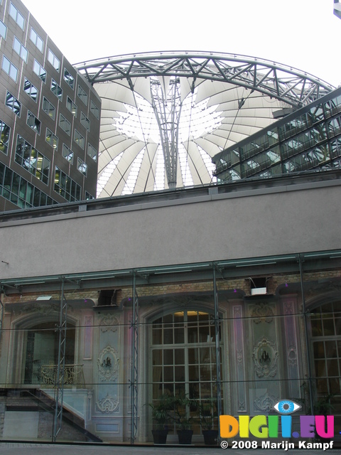 25125 Roof of Sony Center on Potsdamer Platz